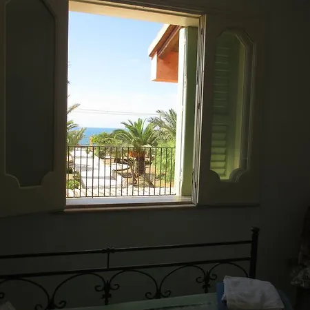 La Rosa Al Mare Feriehus